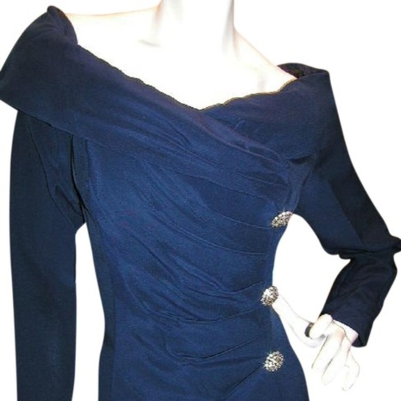 C3 1700 gown, formal, after-five, cocktail, bride - Picture 5 of 8